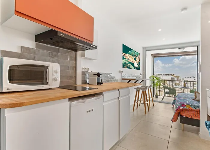 Pitaya Heliopolis * Agde